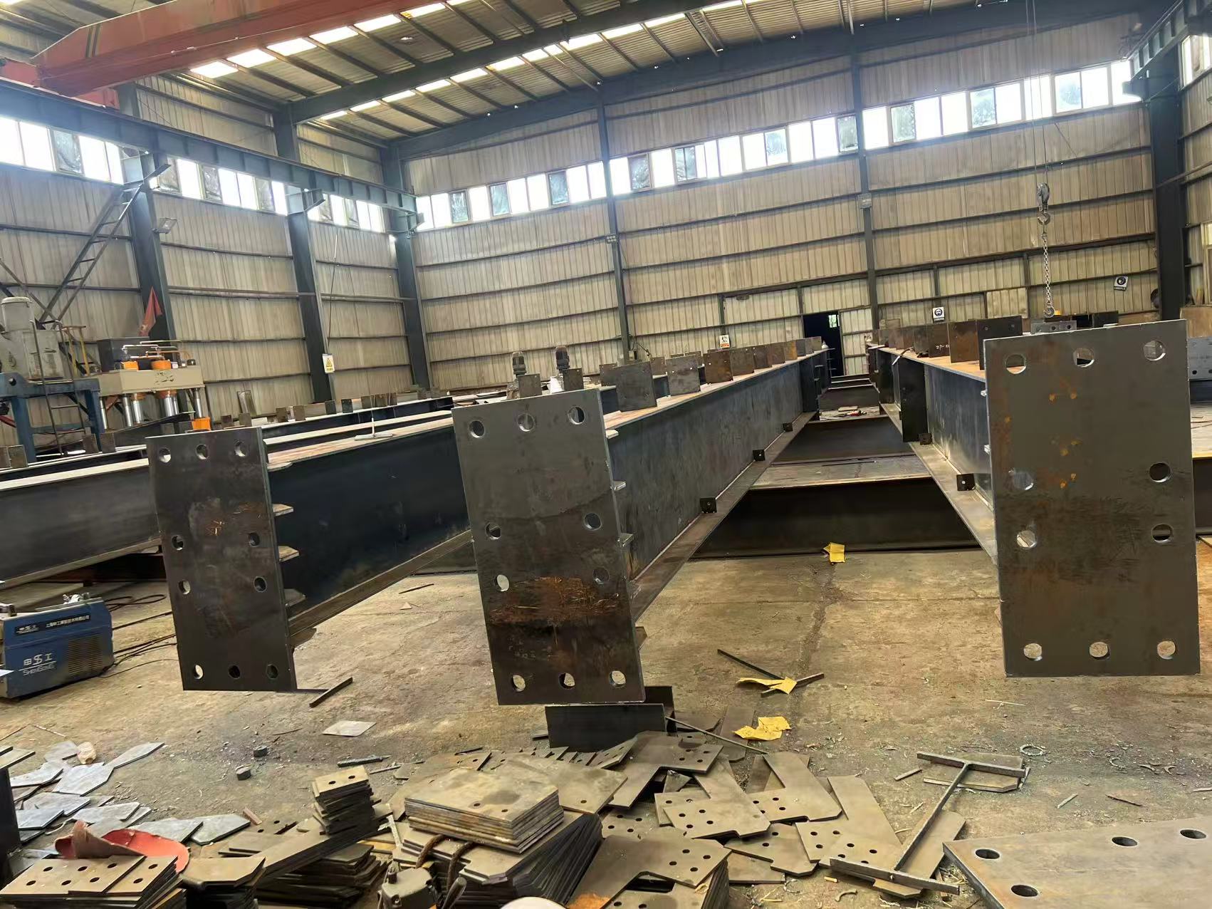 梓洲嘉融新材料(古浪)有限公司年產(chǎn)10000噸納米/亞微米金屬粉體生產(chǎn)線建設(shè)項目-2#生產(chǎn)車間加工中